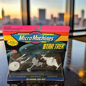 1993 Micro Machines Star Trek: The Original Star Trek Collection Mini Figures C2